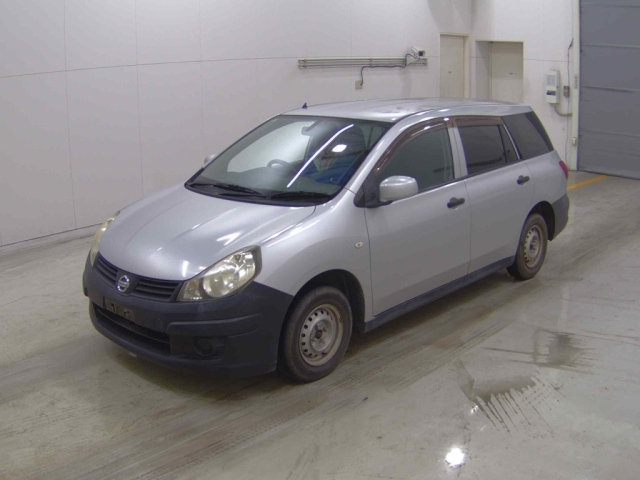 NISSAN AD 2011