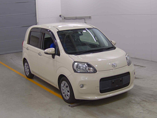 TOYOTA PORTE 2014