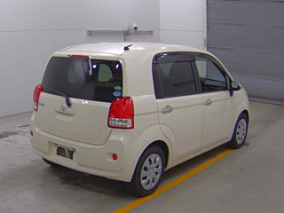TOYOTA PORTE 2014