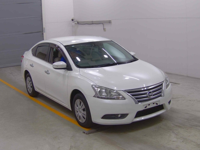 NISSAN SYLPHY 2016