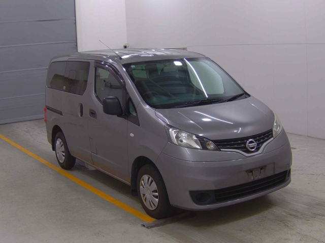 NISSAN NV200 2018