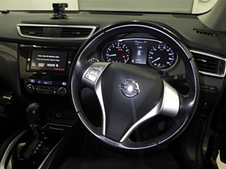 NISSAN X-TRAIL 2015