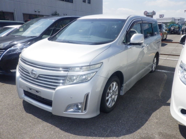 NISSAN ELGRAND 2010
