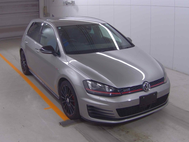VOLKSWAGEN GOLF 2016