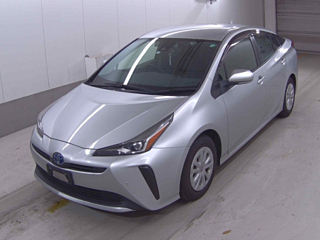 TOYOTA PRIUS 2021