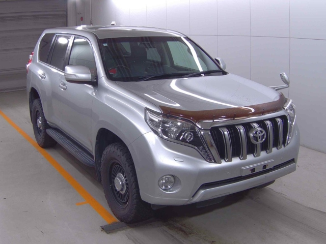 TOYOTA LAND CRUISER PRADO 2016