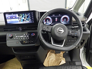 NISSAN SERENA 2023
