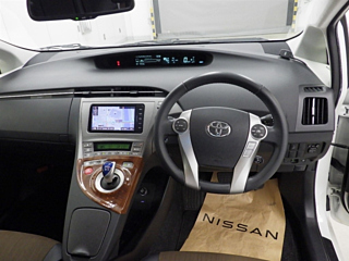 TOYOTA PRIUS 2015