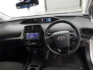 TOYOTA PRIUS 2020