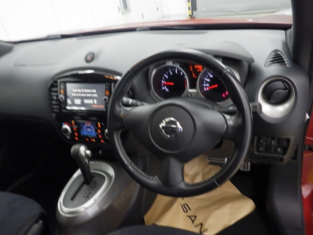 NISSAN JUKE 2015
