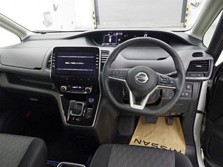 NISSAN SERENA 2020