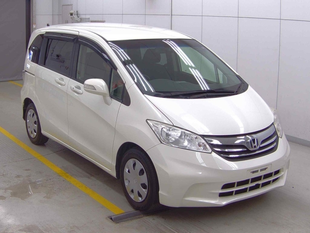 HONDA FREED 2012