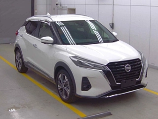 NISSAN KIX 2020