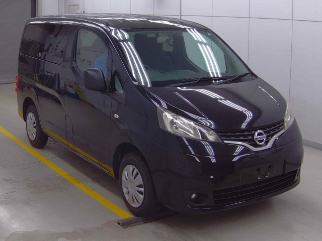 NISSAN NV200 2019