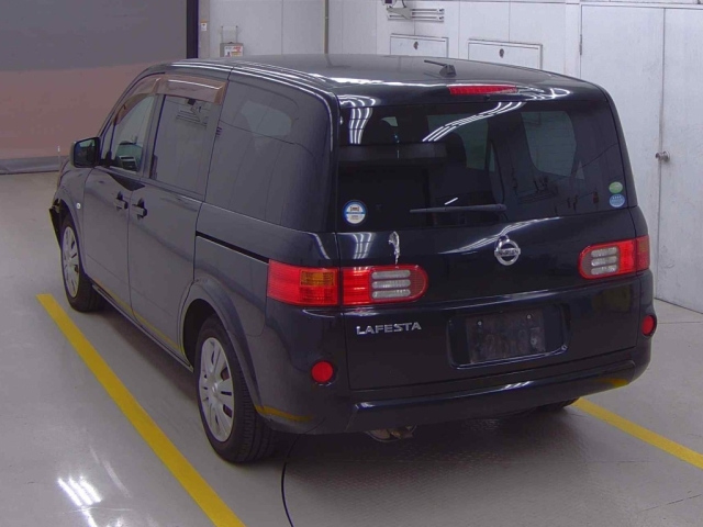 NISSAN LAFESTA 2011