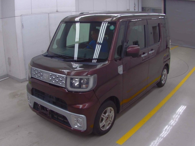 DAIHATSU WAKE 2014