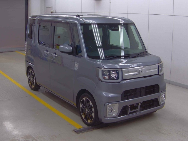 DAIHATSU WAKE 2018