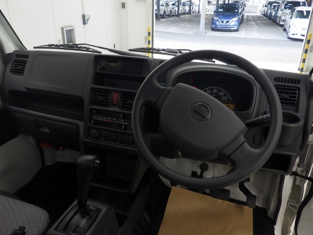 NISSAN CLIPPER TRUCK 2018
