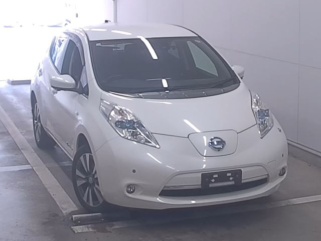 NISSAN LEAF 2016