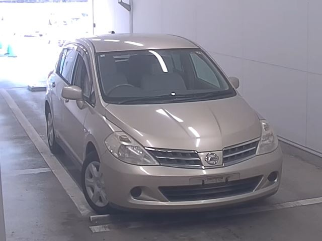 NISSAN TIIDA 2009