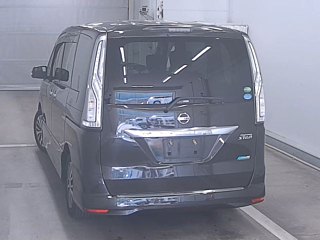 NISSAN SERENA 2015