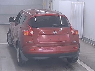 NISSAN JUKE 2011
