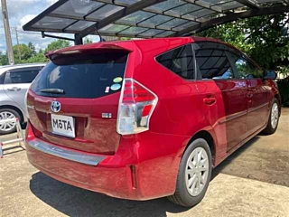 TOYOTA PRIUS ALPHA 2021