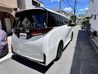 TOYOTA VELLFIRE 2023