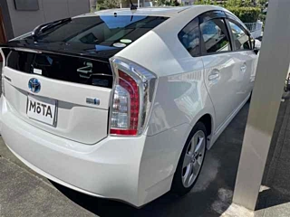 TOYOTA PRIUS 2014
