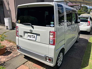 TOYOTA PIXIS MEGA 2016