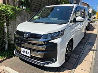 TOYOTA NOAH 2023
