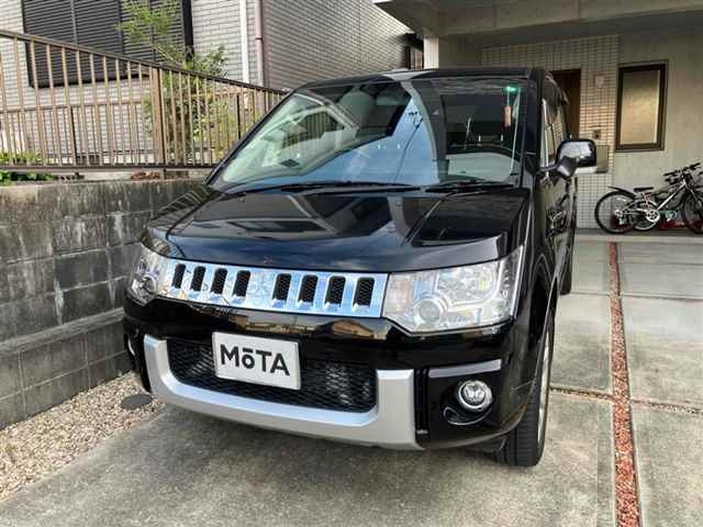 MITSUBISHI DELICA D5 2016