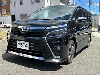 TOYOTA VOXY 2019