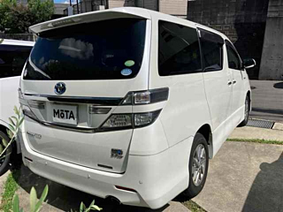 TOYOTA VELLFIRE 2013