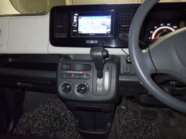 SUZUKI MRWAGON 2012