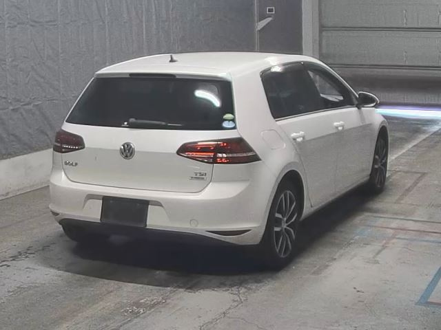 VOLKSWAGEN GOLF 2017
