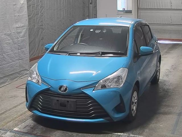 TOYOTA VITZ 2018
