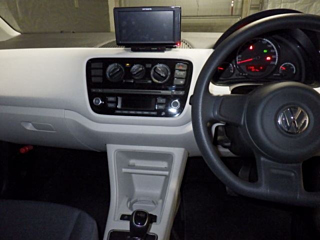 VOLKSWAGEN UP 2013