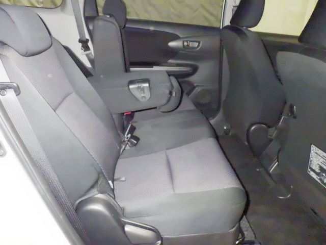 TOYOTA WISH 2015