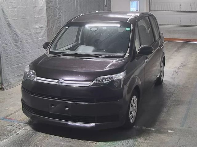 TOYOTA SPADE 2016