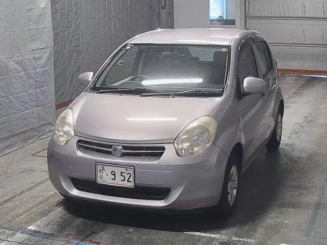 TOYOTA PASSO 2010
