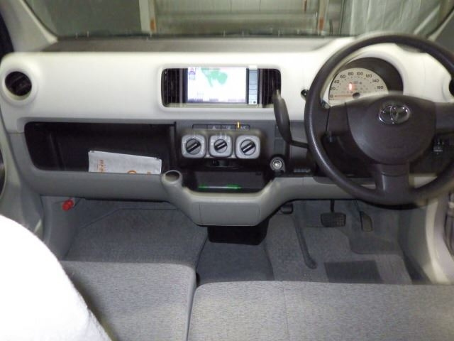 TOYOTA PASSO 2010