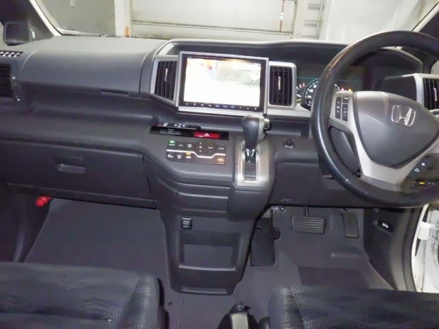 HONDA STEP WAGON 2015
