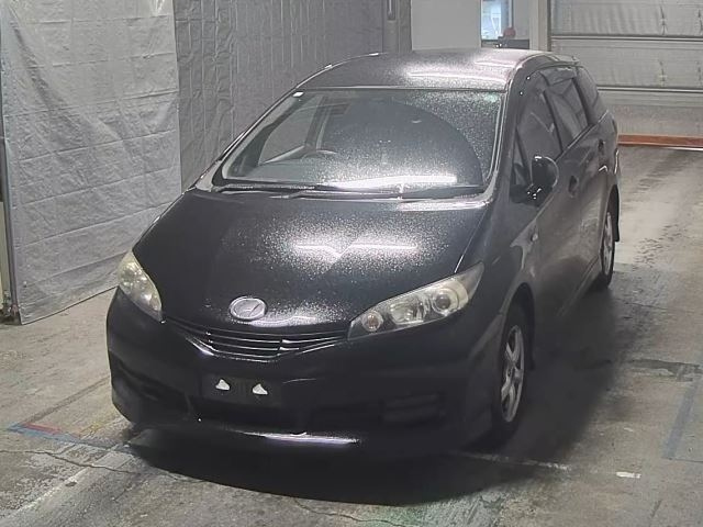 TOYOTA WISH 2011