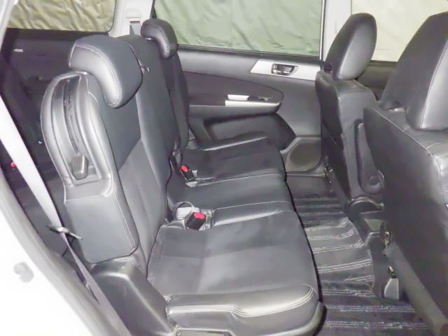 SUBARU EXIGA 2010