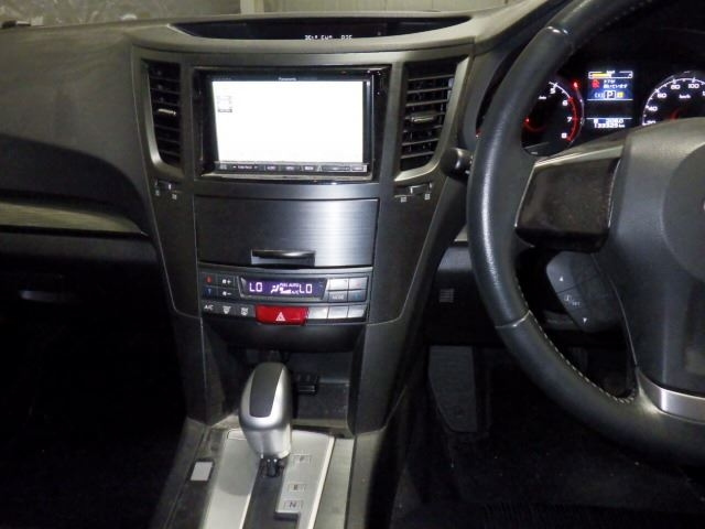 SUBARU LEGACY 2012