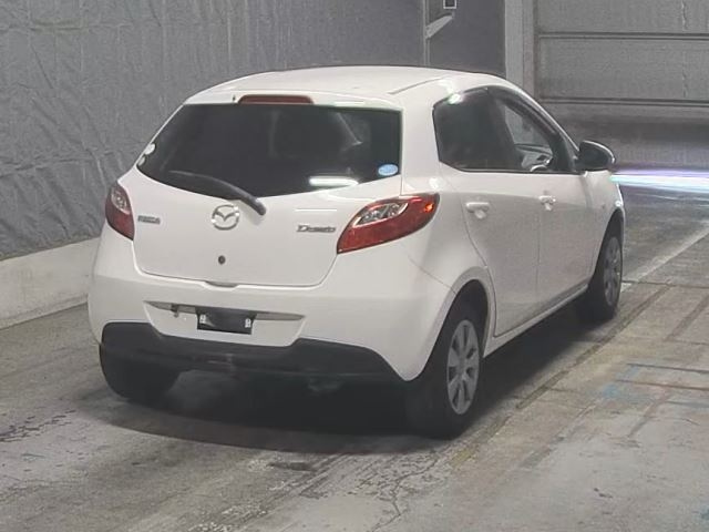MAZDA DEMIO 2011