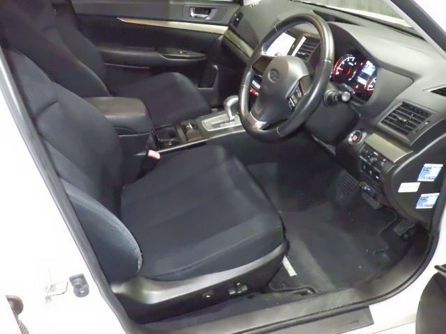SUBARU LEGACY 2013