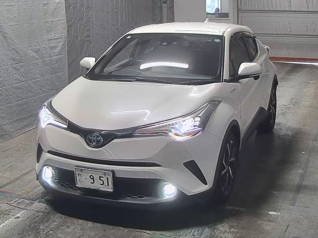 TOYOTA C-HR 2017