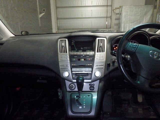 TOYOTA HARRIER 2012